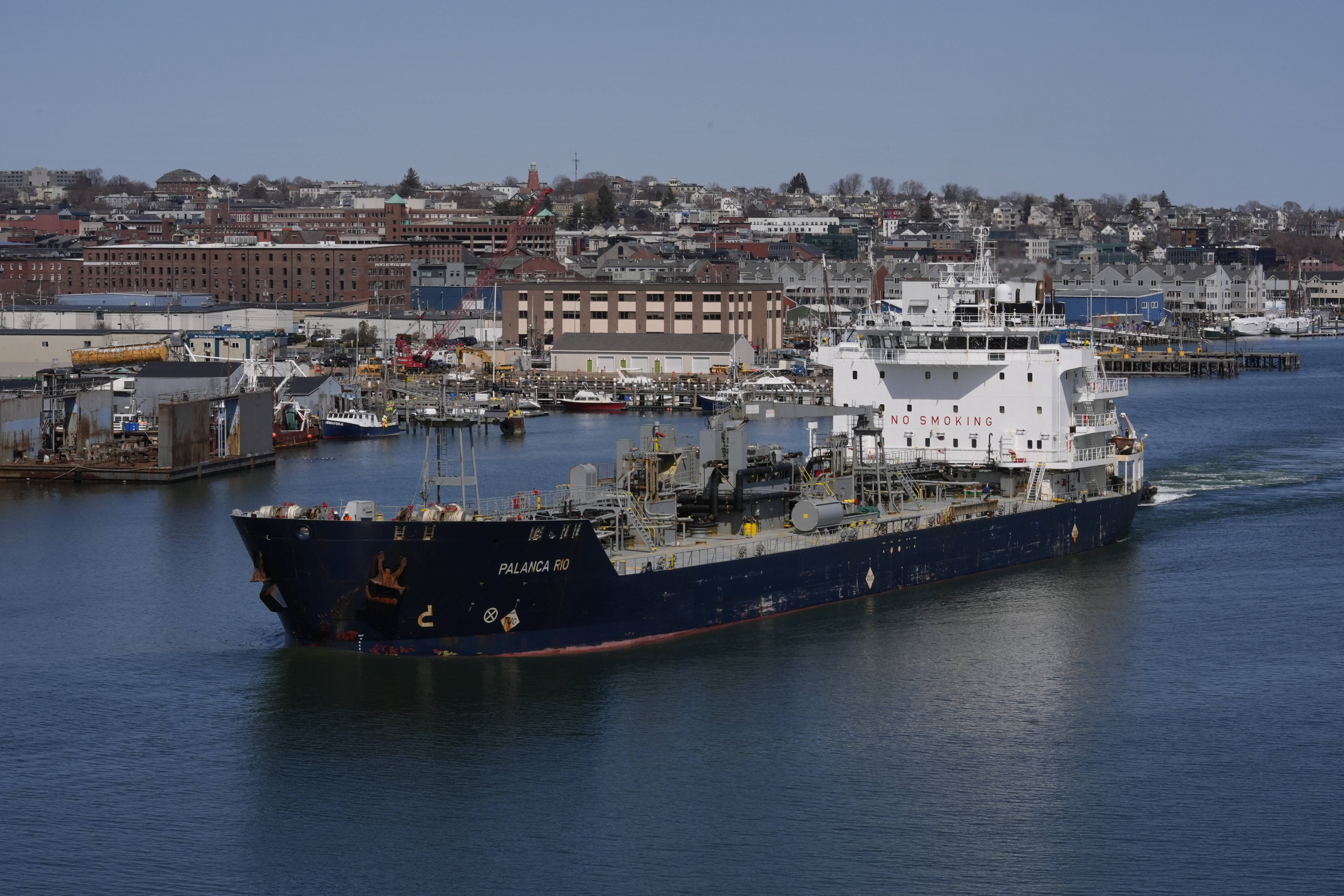 美媒：中国从加拿大进口原油量大幅增加