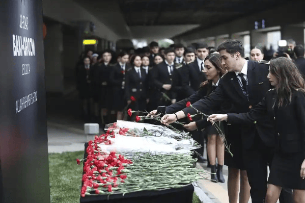 普京突遭当头一棒,俄罗斯后院“失火”!俄盟友突然翻脸,阿塞拜疆要出手了