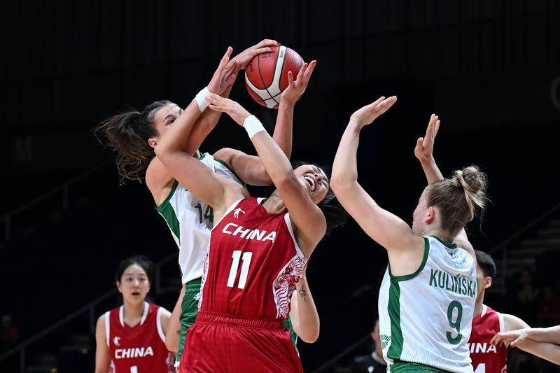 大运会：中美女篮将争冠 中国跳水队斩获12金8银