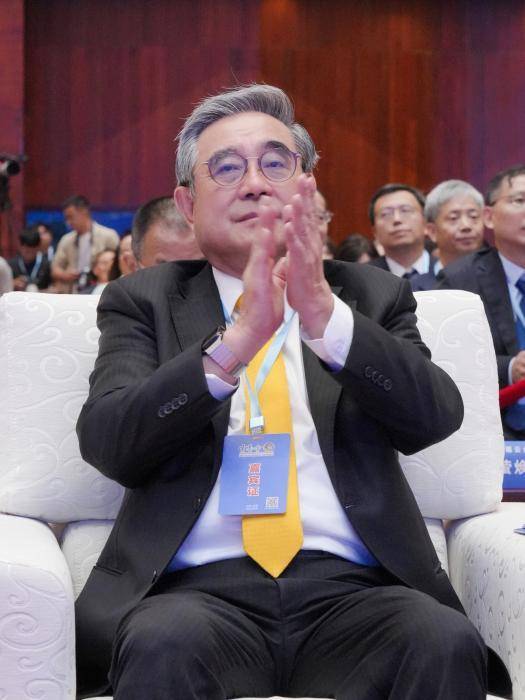 台湾新党主席吴成典:统一是两岸中国人无法逃避的责任