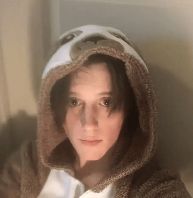 柯克案枪手邻居：两周前见过枪手及其跨性别伴侣