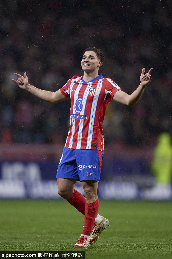 米兰新战术的关键点：抗压能力和中场厚度