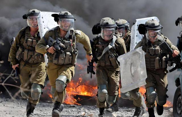 卡塔尔反击开始！57国成立同盟，1700万大军能打赢以色列吗？